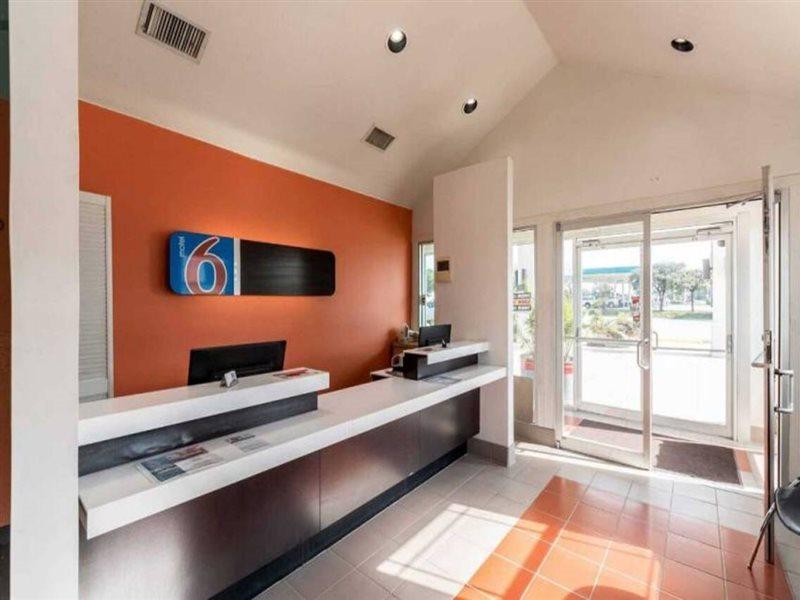 Motel 6 Seguin Tx Buitenkant foto